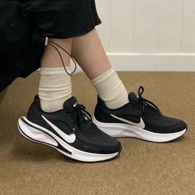 [매장정품] 나이키 저니 런 여성 런닝화 블랙 화이트 FJ7765-001