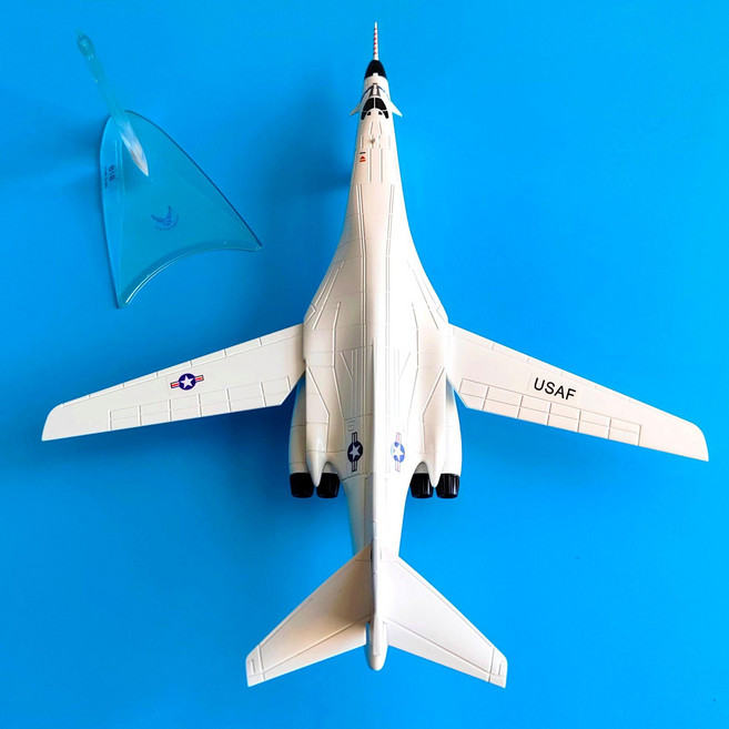 도랑가게 B52폭격기 군용기 미국 1:200 전투기 모형, 1개, 144 건파이 G B-1B 오리지널페인트