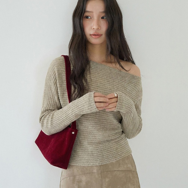 타니즈 메텐 오프숄더 여성 긴팔 골지 니트