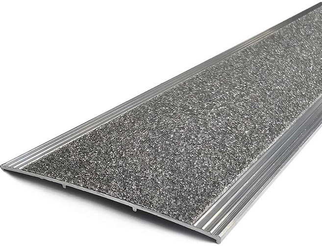 에스티씨(STC) 1000mm 평면형알루미늄논슬립 폭 65mm 알루미늄논슬립 일자논슬립 평면형논슬립 계단 미끄럼방지 학교 병원 경사로 산책로 산사 교회 성당 카페 상가 관공서, 그레이, 1개