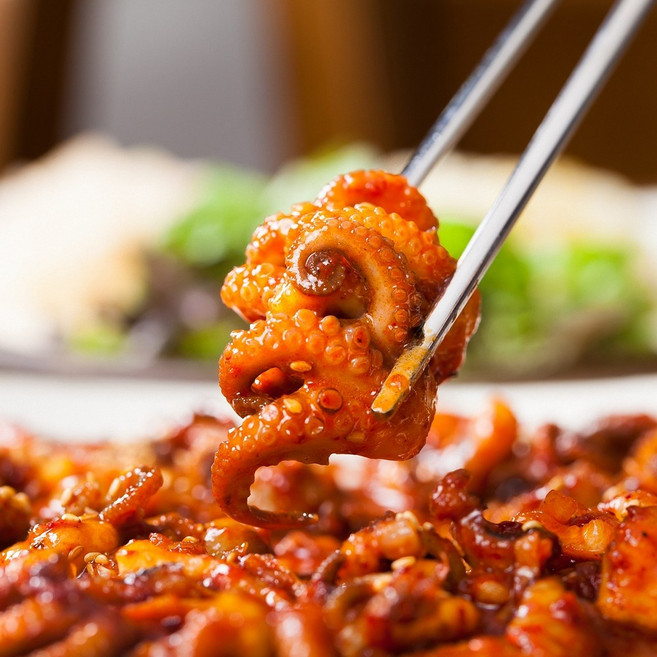 웰컴 킹불쭈꾸미 양념 쭈꾸미볶음 300g X 3팩 캠핑음식, 1개, 300g+300g+300g