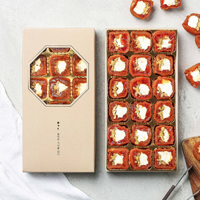 [올가담] 크림치즈호두 곶감말이 18구 (100% 국산 충북 영동 호두 & 곶감 & 허니크림치즈), 1개, 250g