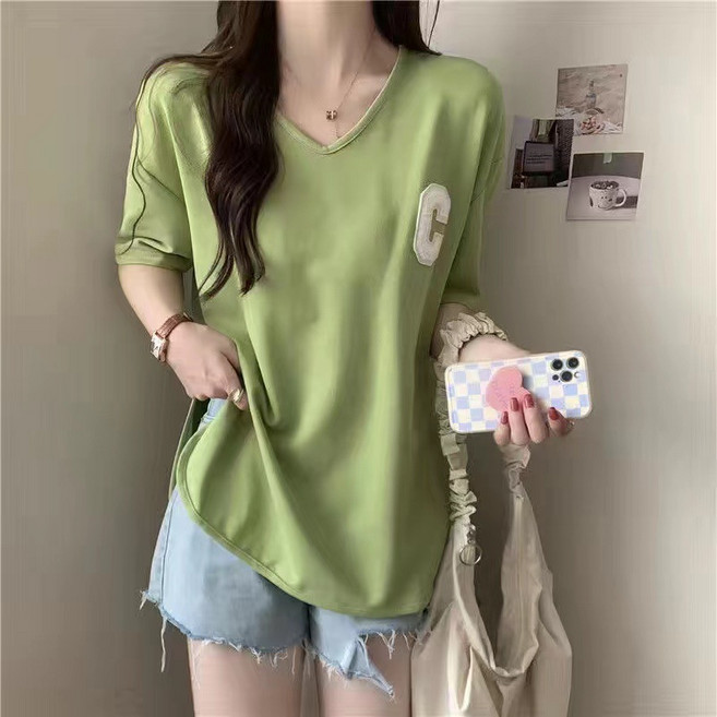 루즈핏 슬림핏 대형 여성 여름 다용도 슬릿 중간 길이 반팔 티셔츠 여성 디자인 감각 상의