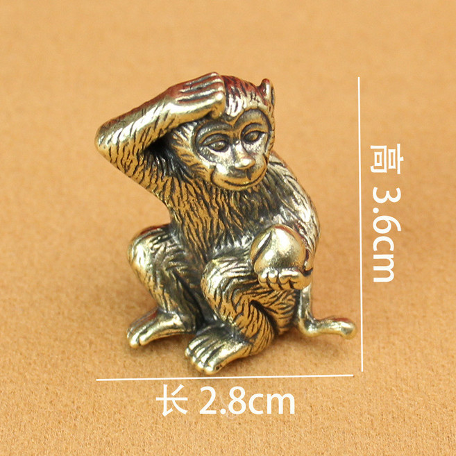 黃銅 猴子托桃擺件, 猴子托桃擺件 重約44g
