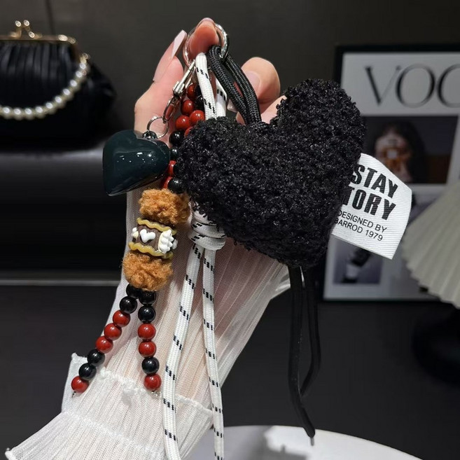 S.J.S 밋밋한 가방의 핫템 뽀글이 레이어드 하트 백참 키링