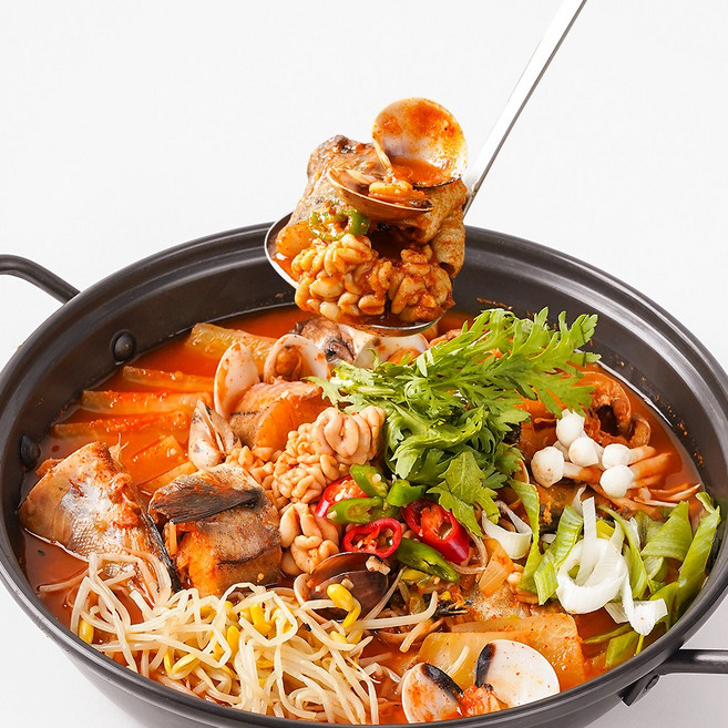홍익상회 시원한 국물 홍익 동태탕 간편 밀키트, 10개, 650g