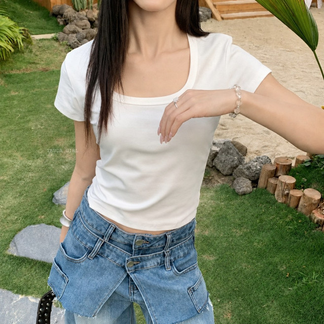 杜達女孩 夏日舒適大U領短版上衣