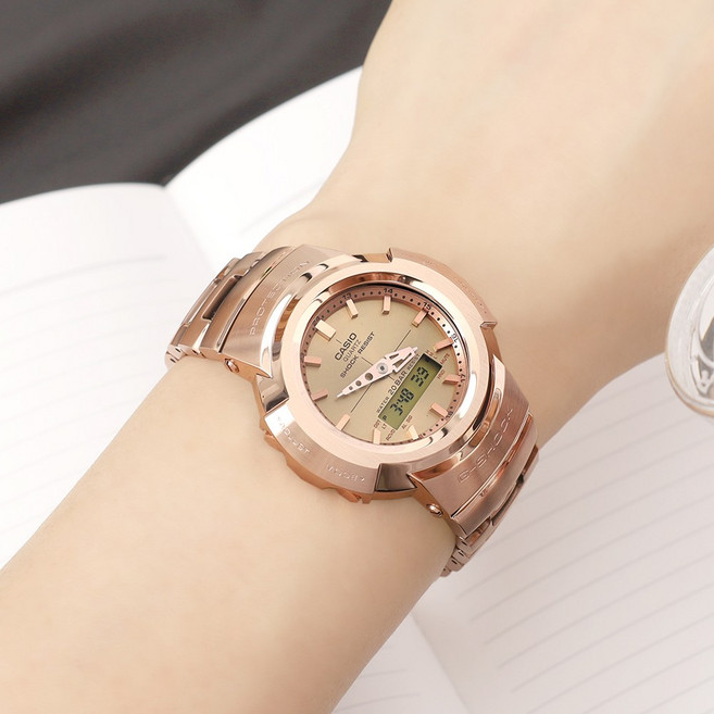 카시오 지샥 AWM-500GD-4A 아나디지 터프솔라 200미터 방수 남자 메탈시계