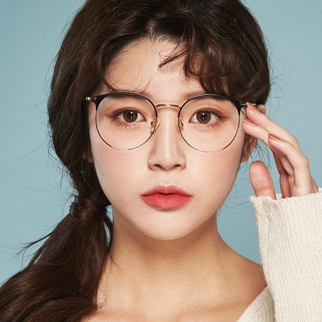 하루홀릭 동그란 원형 빈티지 블루라이트 차단 티타늄 하금테안경
