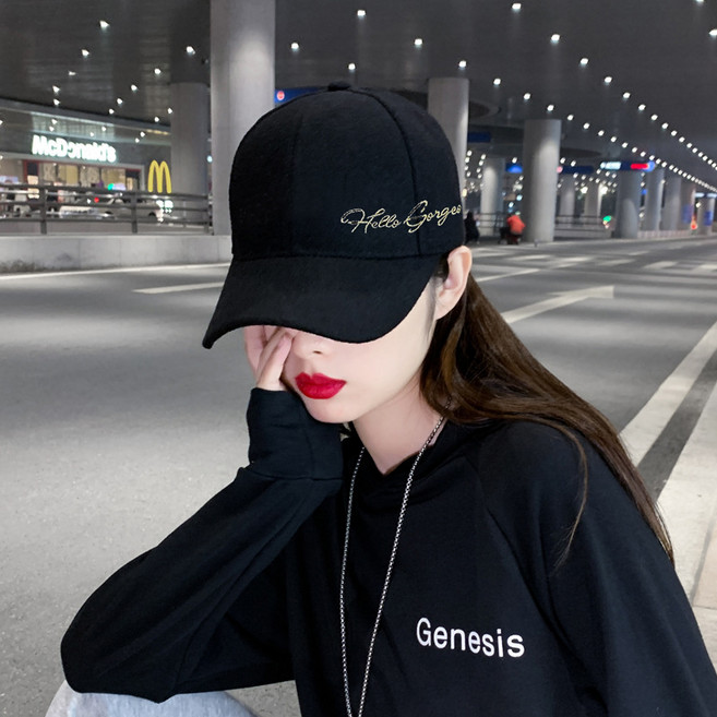 투엘 남여공용 얼굴 작아보이는 레터링 자수 야구모자 볼캡