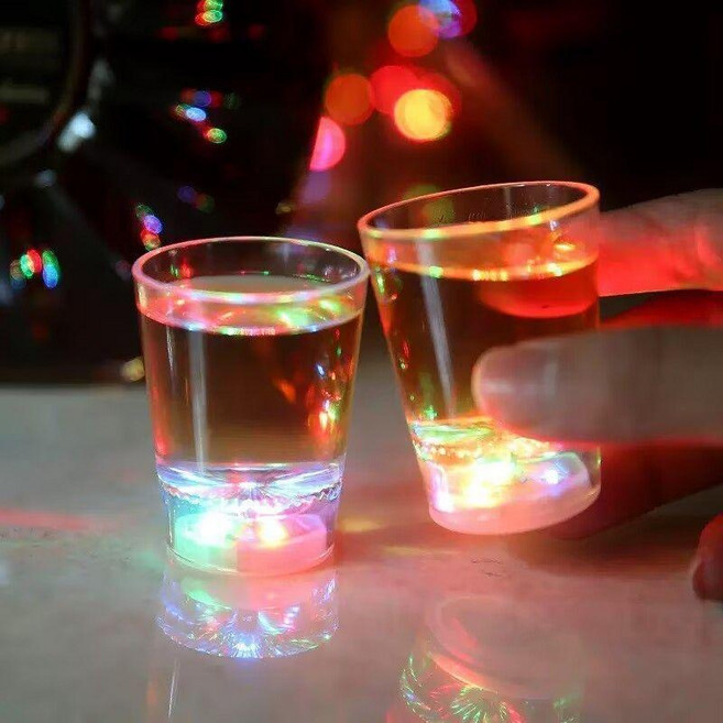 感應發光杯 遇水變色七彩魔術杯, 1個, 七彩閃光烈酒杯 2個
