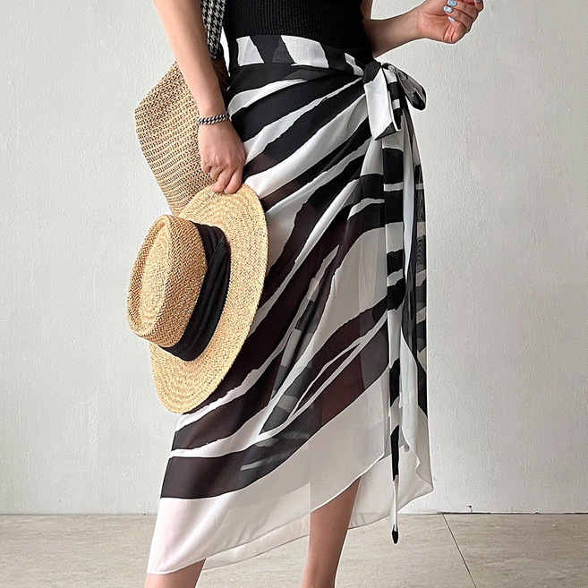 네모엔룩 비치커버업 여성용 쉬폰 나염 패턴 바캉스 비키니 커버 시스루 랩 레이어드 비치웨어 스커트