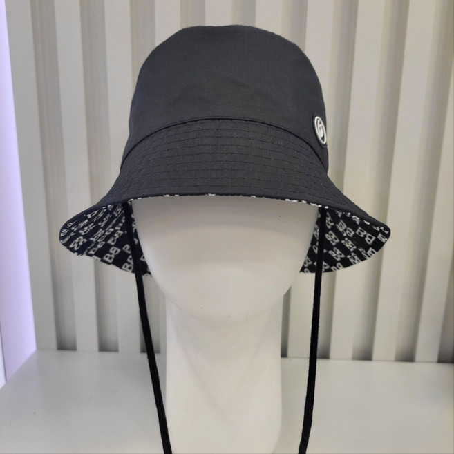 벤제프골프(동수원점)"여름/봄"양면으로 착용 할수 있는 리버시블 여성 버킷햇BQ0MWGC501, 1개, 라이트베이지