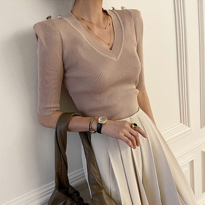 [줄로그]타피트 브이넥패드니트