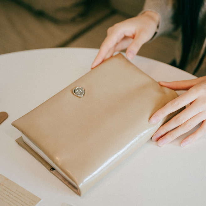 글로시 방수 가죽 북커버 A5 B6 다이어리 민음사 성경 커버, 1개, 글로시 브라운