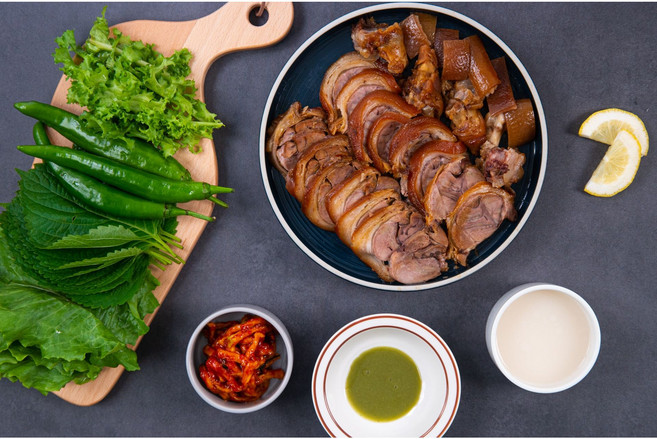 (궁중식품 서울왕족발) 뼈단족 전족슬라이스 돼지껍데기, 맛있는앞다리살전족슬라이스250g, 1개, 250g