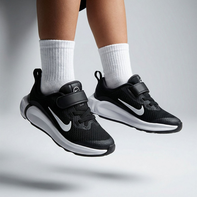 나이키 주니어운동화 인피니티플로우 블랙 신발파우치증정