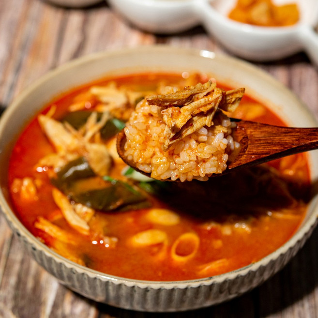 국내산 닭개장+닭곰탕 밀키트 6인분 SET 캠핑 간편식, 3개