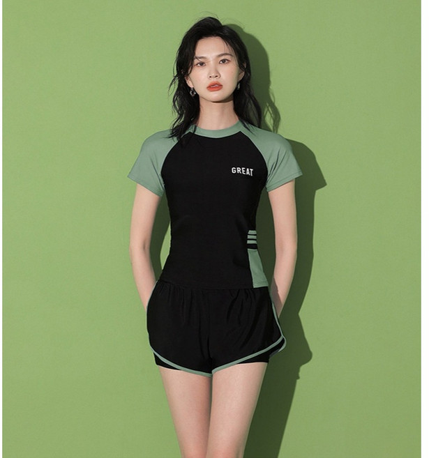 女性時尚多件式泳衣 大尺碼運動風防曬泳裝, 【CR963】綠色體重60-80KG