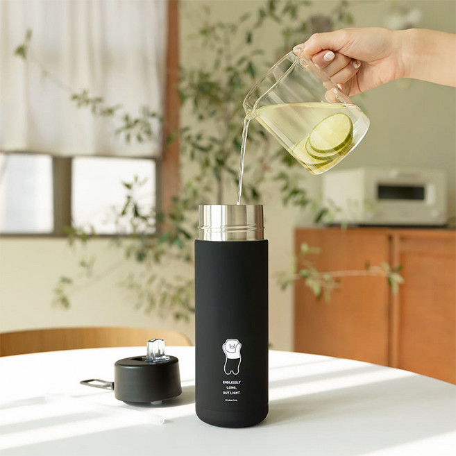 카카오프렌즈 롱바디 세라믹 스텐 텀블러 보온 보냉 접이식 빨대 슬림 물병 스트랩 물통 600ml