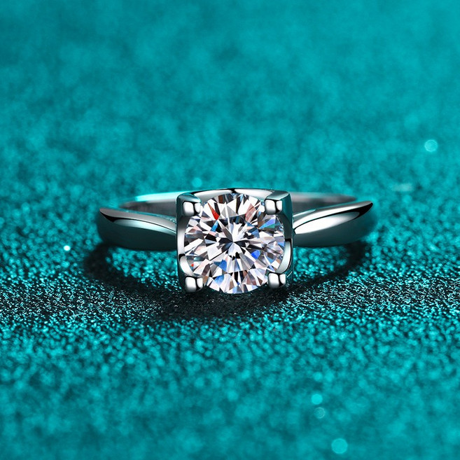 투니스 여성 심플 S925 실버 모이사나이트 반지