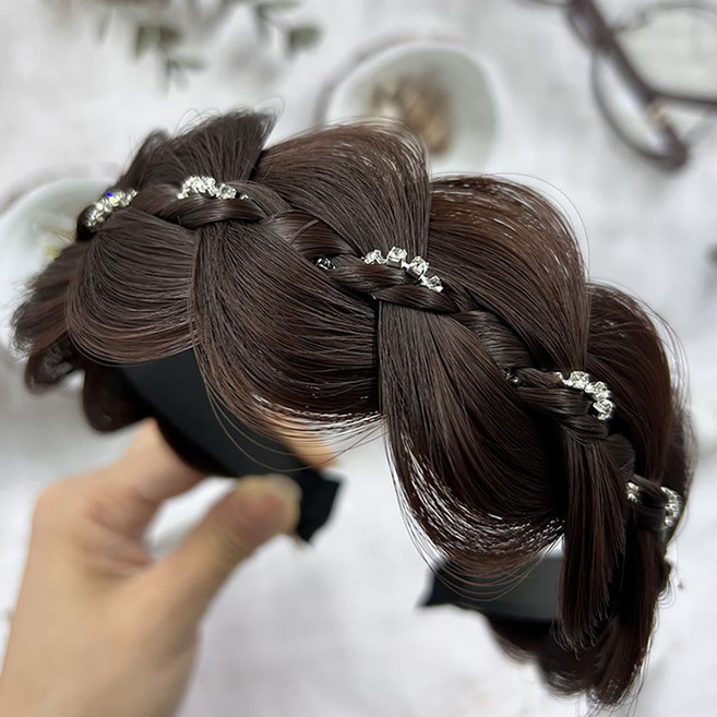 ROYALBELLE 볼륨감 있는 브레이드 디자인 큐빅 포인트 헤어밴드 B06020628