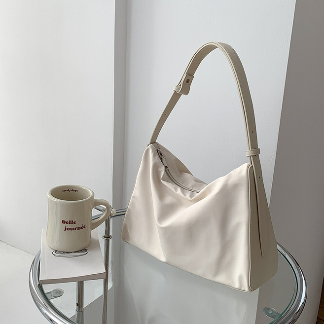 타니티니 나일론 끈조절 숄더백 호보백 2colors