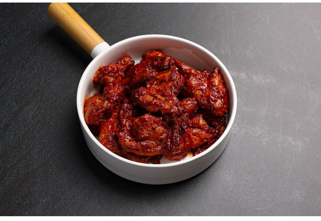 소스위원장 9호 매운맛 소스.양념 불닭 불날개 불족발 불닭발 불막창 불쭈꾸미 불삼겹 불낚지 불맛석쇠불고기 불닭꼬치 불쪽갈비 불맛등갈비 경북 경주시 30년 원조맛집 소스위원장, 100g, 1개