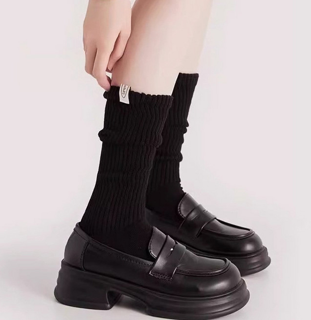 여성용 라벨 울 니트 도톰 니삭스 무릎 허벅지 양말 여성 양말 루즈핏 골지 삭스 발목 중목 가을 겨울 패션 학생 교복 양말 꾸안꾸 패션 아이템 롱삭스 니하이 삭스 스커트 원피스