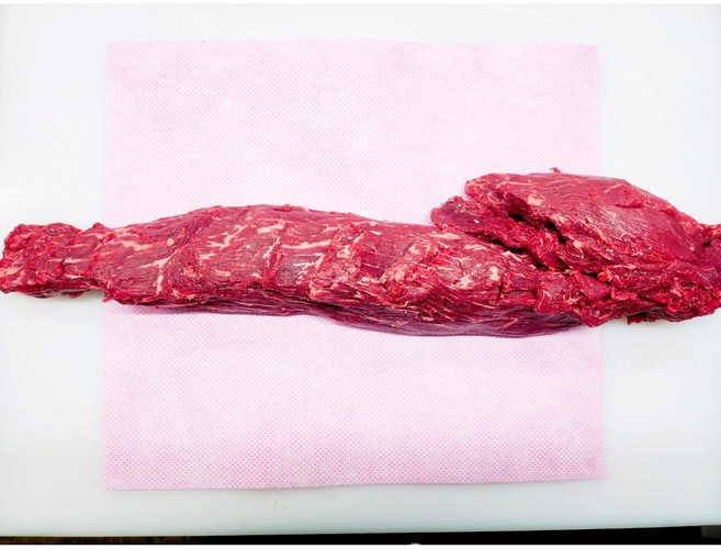 [육회한 우선생] 도매/업소용 국내산 냉장 소안심 한채 2kg 홈파티용 통안심 안심스테이크 비프웰링턴, 1개