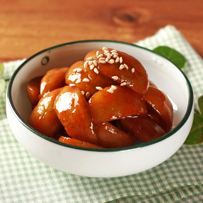 아름다운정성 매실장아찌 하동 매실절임 맛있는 집반찬 청매실 피클 매실 장아치, 500g 1통, 1개, 500g