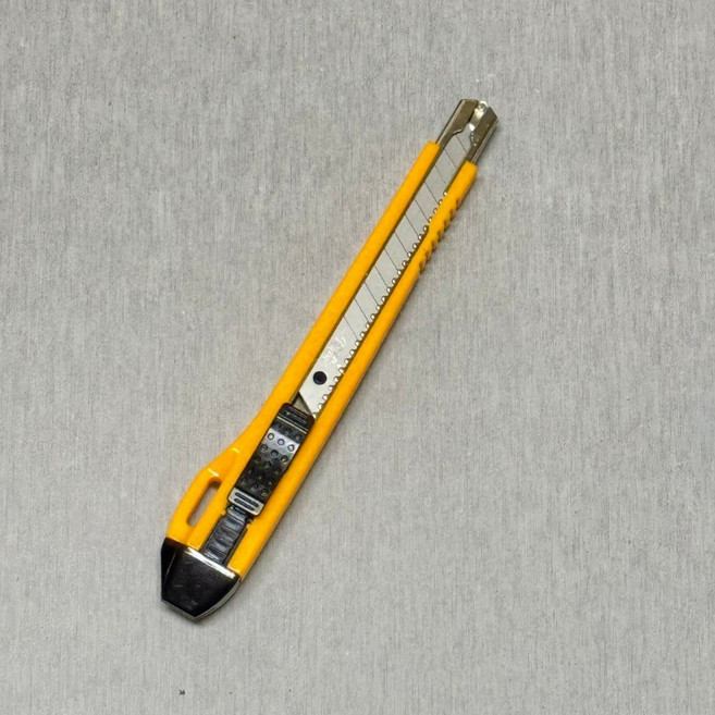 事務美工刀 RG-361 內含一枚替刀, 黃色, 1個