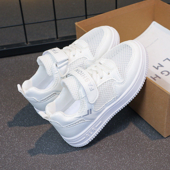 2024新款兒童小白鞋 男童女童低幫皮革表演白色軟底輕便運動鞋