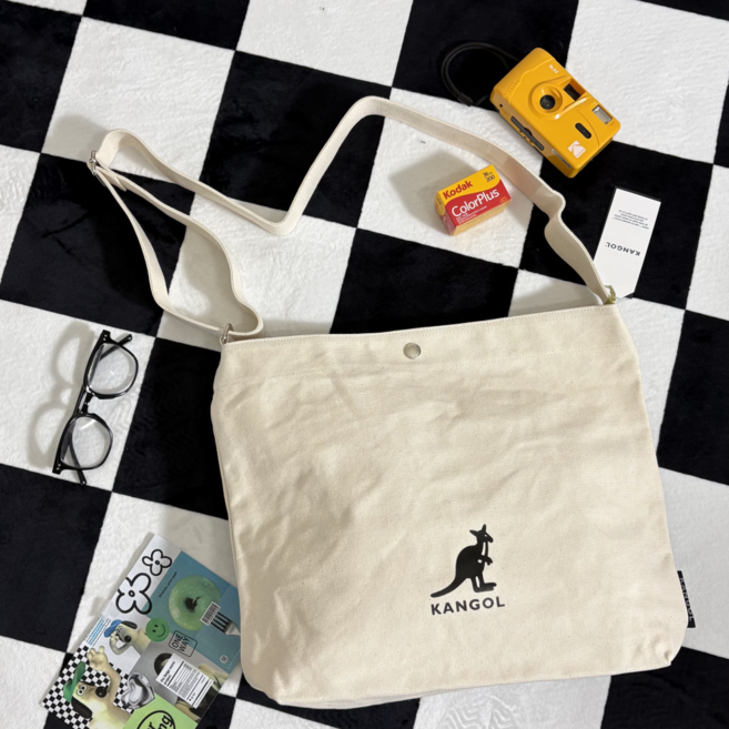 캉골 (KANGOL) 에코백 크로스백 숄더백 남여공용 여행 데일리 가방 아이보리