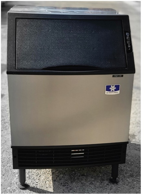 업소용 카페용 매니토윅 제빙기 U240 MANITOWOCW 수냉식 104KG