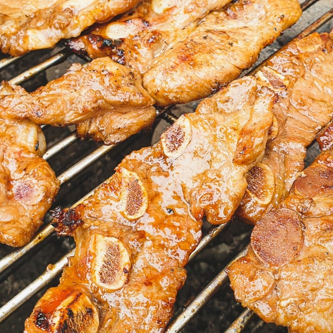 국내산 돼지 LA갈비 1kg 양념육 한돈 구이용 냉동 숯불 대용량 캠핑 바베큐 반찬, 1개