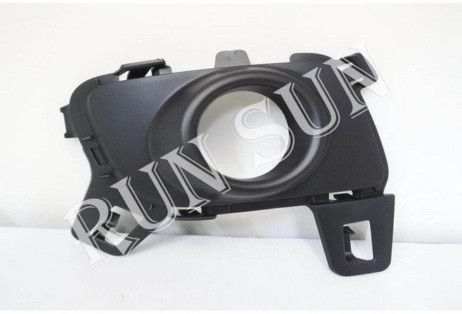 RUN SUN MAZDA 6 2005-2007 前霧燈外蓋, 1個, 乘客邊(副駕)