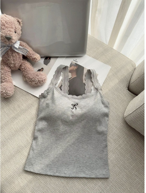 OniWear純慾大U領蕾絲花邊吊帶背心 固定一體胸墊 內搭背心 遮副乳 寬肩小可愛