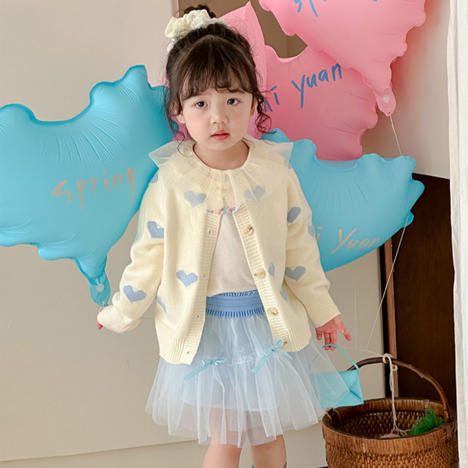 [당일발송] 키키클로젯 돌 아기 유아 아동 키즈 여자 아이 외투 공용 봄 가을 간절기 아우터 촬영룩 하객룩 블루 배색 하트 펀칭 단추 니트 가디건