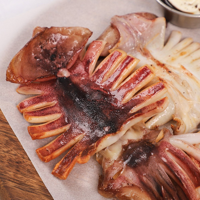 [강영수산]구룡포 반건조오징어, 1개, 5미 대 (650g)