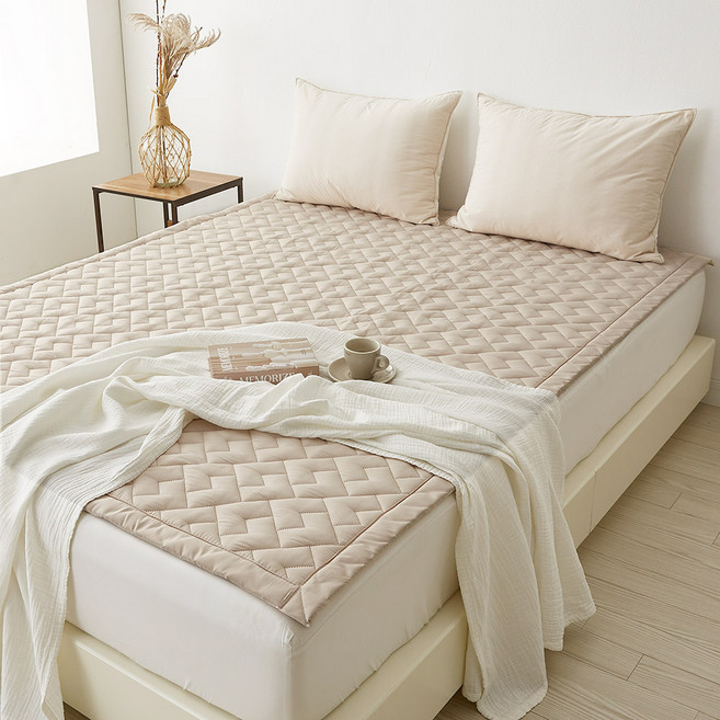 고급원단 한일의료기 전자파없는 탄소매트 전기매트 전기요, 2인용 더블 (150x200cm), 하트, 허니베이지