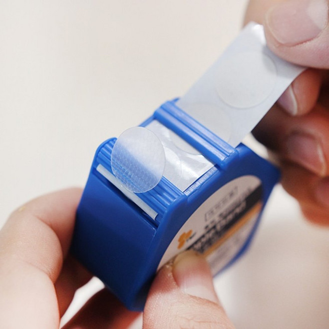 롤타입 디스펜서 트러블패치 붙이는 투명 원형 스팟패치, 1개