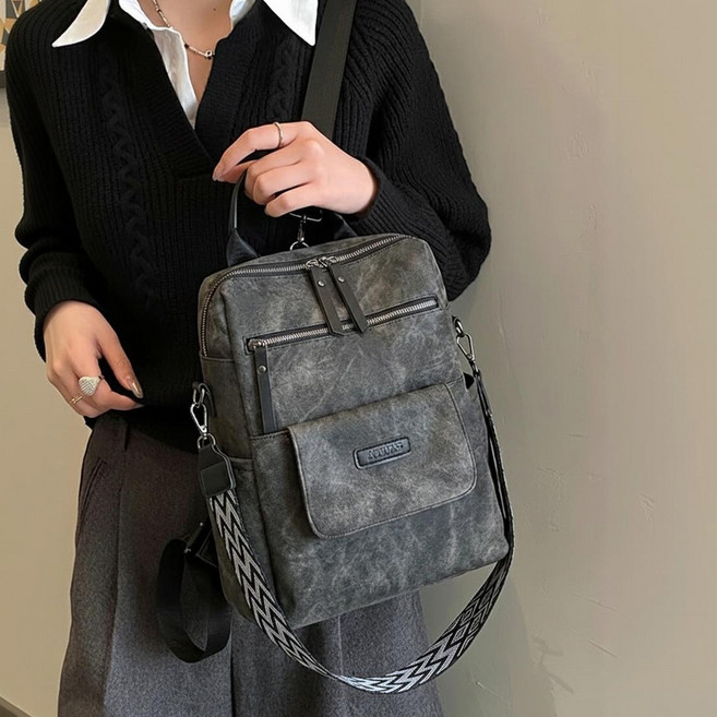 Novah 여성 가벼운 가죽 백팩 데일리 가방 여행용 생활방수 초경량