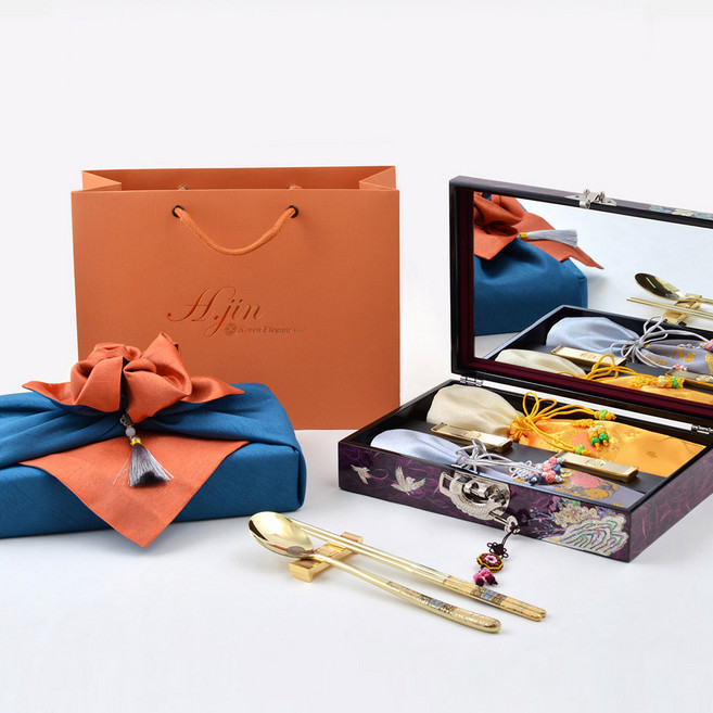 한지나전칠기 쌍학진공 티타늄금수저+고급양면보자기 포장 무료 / 고급수저세트 vip선물 해외 외국인바이어 부모님 상견례선물 회장님 생신선물 팔순 칠순 보석함 전통기념품 단체선물, 1개, 2인세트, 금빛