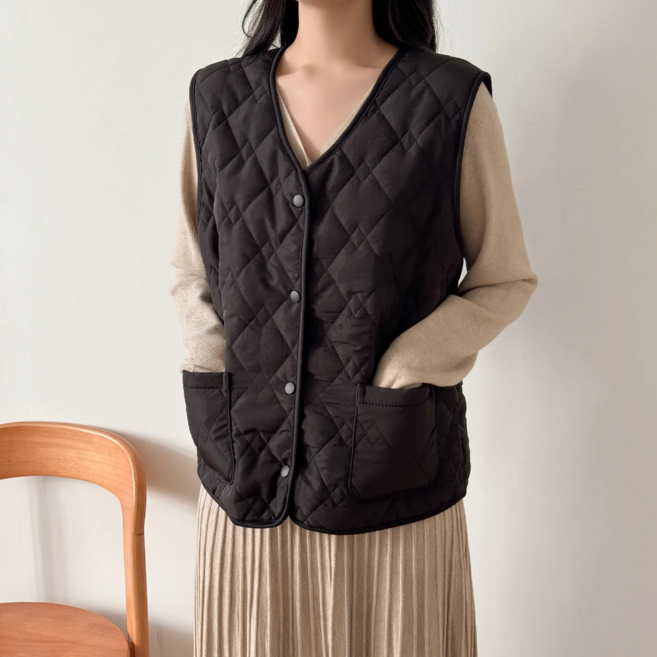 여성 포근한 누빔 경량 패딩조끼