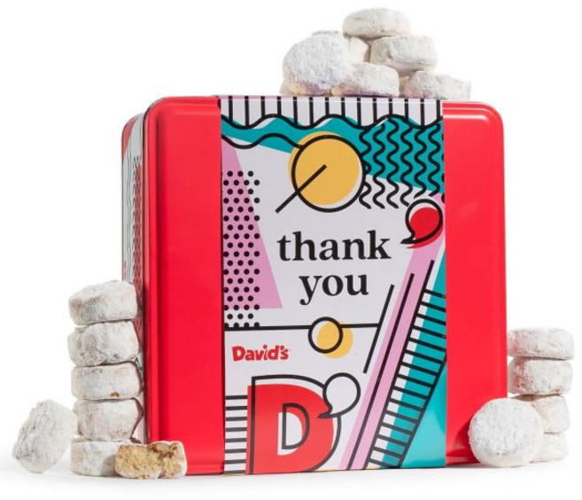 얇고 바삭한 쿠키와 버터 피칸 멜타웨이즈 간식을 곁들인 데이비드 쿠키 모둠 버킷 - 갓 구운 고급 선물 바구니 모두에게 이상적인 감사