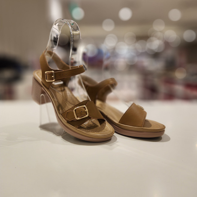 [금강제화] 랜드로바 오르바 여성 컴포트 캐주얼 샌들 ESPSAC4367WORUK5 (6cm)