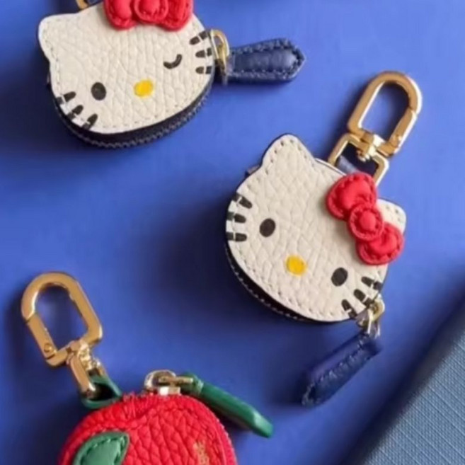 가죽코인키링 동전지갑키링 동전지갑 가방꾸미기 가죽키링 코인키링 고양이키링 헬로키티 키티키링 아이돌키링 미니키링