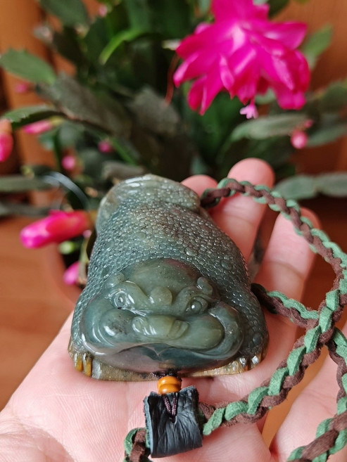 岫玉花玉血管紅手鐲, 如圖所示, 1個