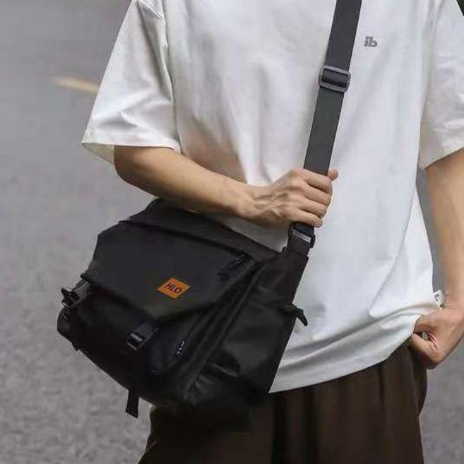 機能防水便攜多功能斜跨郵差包, 普通款,黑色肩帶可調節, 黑色, 普通款